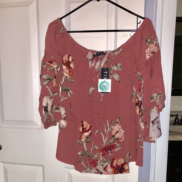 Off the shoulder flowery flowing top - Picture 2 of 4